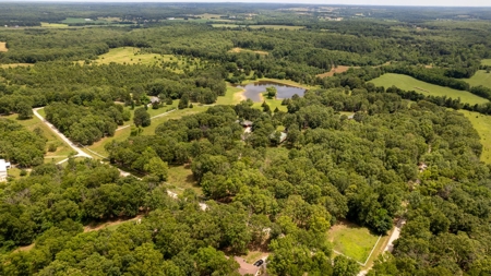 Country Home and Acreage in West Plains Missouri - image 42