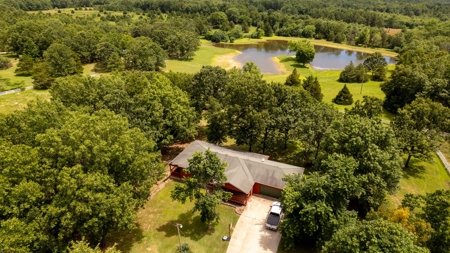 Country Home and Acreage in West Plains Missouri - image 40
