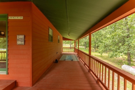 Country Home and Acreage in West Plains Missouri - image 9