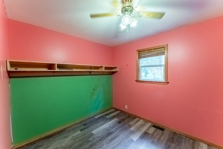 Country Home and Acreage in West Plains Missouri - image 19