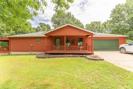 Country Home and Acreage in West Plains Missouri - image 4