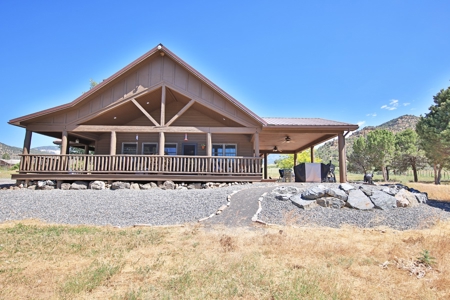 Log Home with Acreage and Horse Corrals For Sale in Colorado - image 30