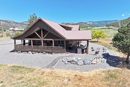 Log Home with Acreage and Horse Corrals For Sale in Colorado - image 31