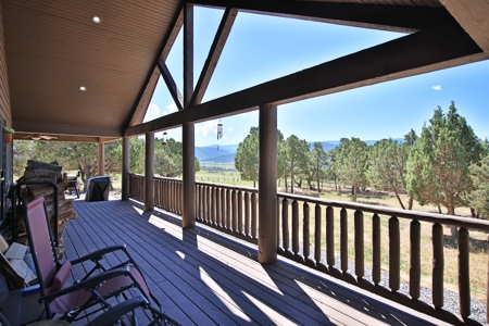 Log Home with Acreage and Horse Corrals For Sale in Colorado - image 27