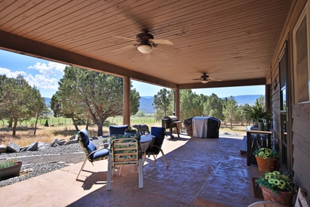 Log Home with Acreage and Horse Corrals For Sale in Colorado - image 25