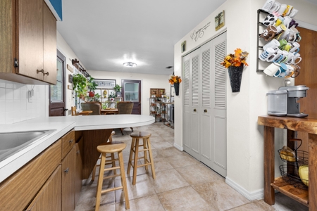Adorable 3 Bedroom, 2 Bathroom Near The Wacassa River! - image 9