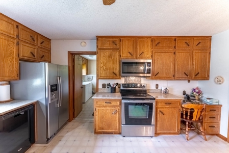 Ozarks Country Home And Shop On 15 Acres Near Salem Arkansas - image 10