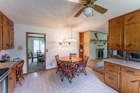 Ozarks Country Home And Shop On 15 Acres Near Salem Arkansas - image 8