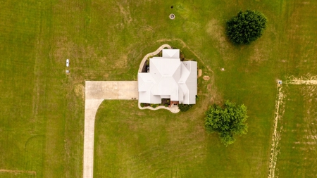 Stunning Luxury Home In The Ozarks - image 44