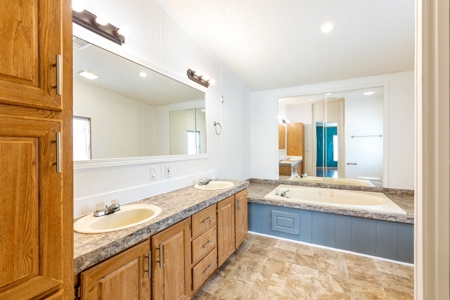 Home In Perry Florida - image 22