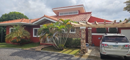 3 Bedroom House with pool in Cabuya, Chame - image 41