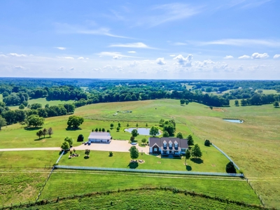 Private Country Home In Tennessee With Shop, Pond, Fencing - image 42