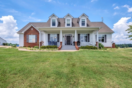 Private Country Home In Tennessee With Shop, Pond, Fencing - image 2