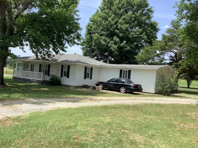 Country Home For Sale on 18 Acres - image 2
