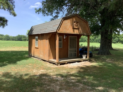 Country Home For Sale on 18 Acres - image 4