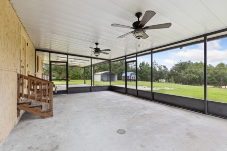 Cozy Ranch Home On 2 Acres In Morriston, Fl - image 17
