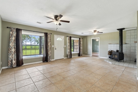 Cozy Ranch Home On 2 Acres In Morriston, Fl - image 3