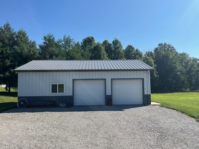 Country Living Close To Town Ranch Home For Sale - image 5