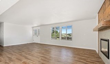 Beautiful Home Waiting for YOU - image 18