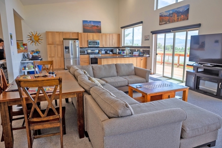 Hotchkiss CO Country Home for Sale has Irrigated Acreage - image 8