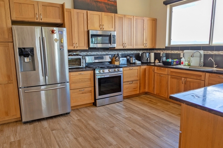 Hotchkiss CO Country Home for Sale has Irrigated Acreage - image 6