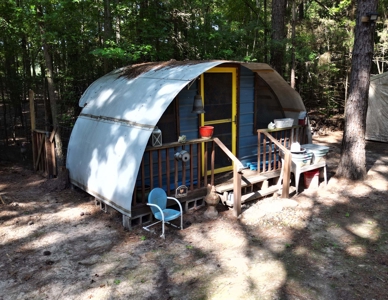 East TX Sustainable Solar Off Grid Barndominium with Land - image 11