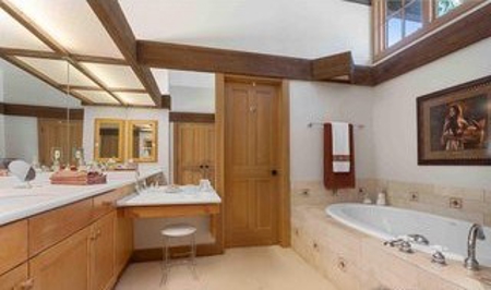 TURN-KEY Mountain Home on Golf Course - image 35