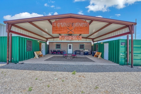 3 Guns Ranch - Exceptional 691-Acre High Fence Property - image 42