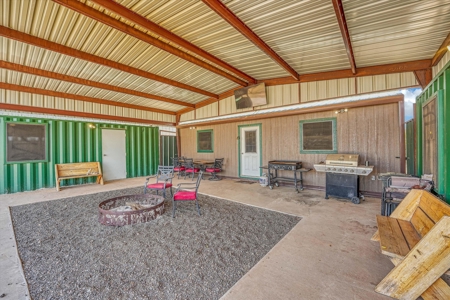 3 Guns Ranch - Exceptional 691-Acre High Fence Property - image 43