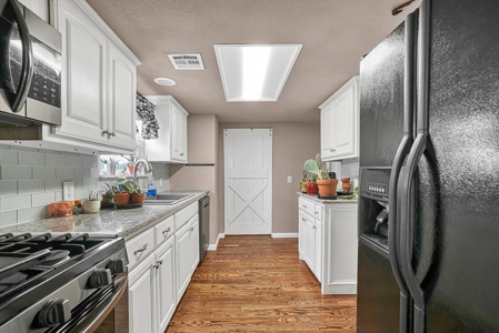 Country Home with Shop on Acreage - image 23