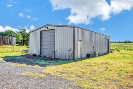 Country Home with Shop on Acreage - image 12