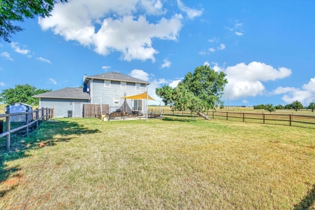 Country Home with Shop on Acreage - image 10