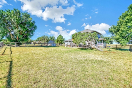 Country Home with Shop on Acreage - image 11