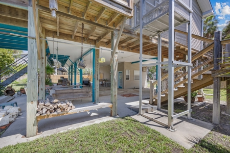 Suwannee Water Front Home For Sale - image 16