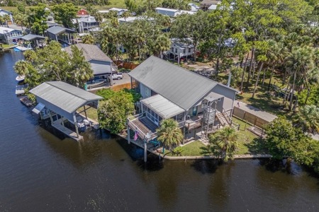 Suwannee Water Front Home For Sale - image 5