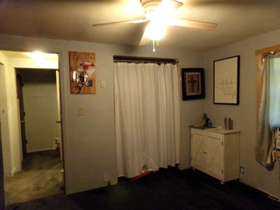 Home in Country Town, NE TX, Red River County, Detroit TX - image 11