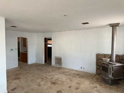 3-Bed, 2 Bath Home for Sale, Clinton, OK, Custer County - image 3