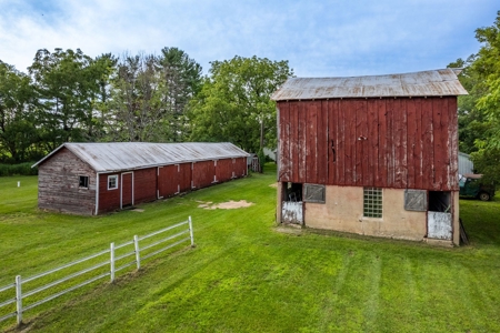 19+/- Acre 4 bedroom Hobby Farm Online Only - image 42