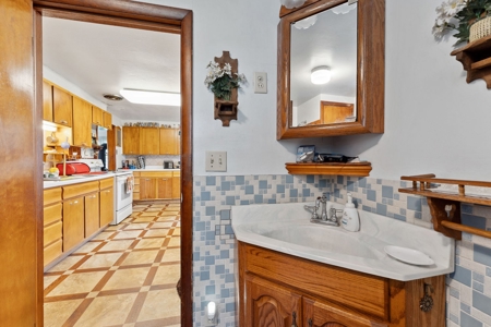 19+/- Acre 4 bedroom Hobby Farm Online Only - image 22
