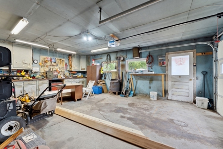 19+/- Acre 4 bedroom Hobby Farm Online Only - image 34