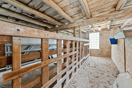 19+/- Acre 4 bedroom Hobby Farm Online Only - image 37