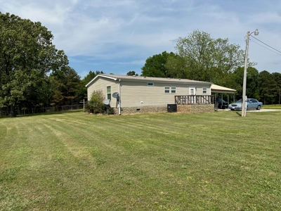 Home / Farm With Land, Pond, And Barn In Tennessee - image 33