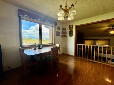 Country Vibes on the outskirts of the beautiful Lewistown MT - image 23