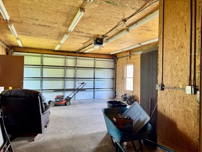 Country Vibes on the outskirts of the beautiful Lewistown MT - image 12