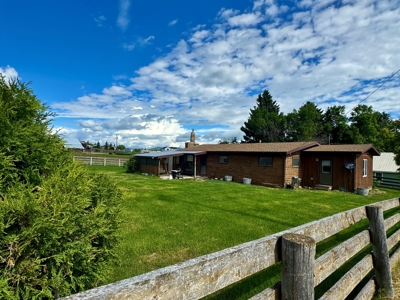 Country Vibes on the outskirts of the beautiful Lewistown MT - image 9