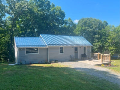 Restored Cabin for Sale in Hiwassee VA - image 2