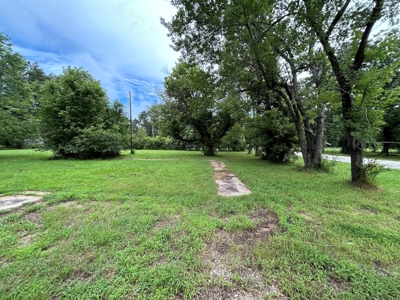 Vacant Lot in Town in Jonesboro Arkansas - image 3