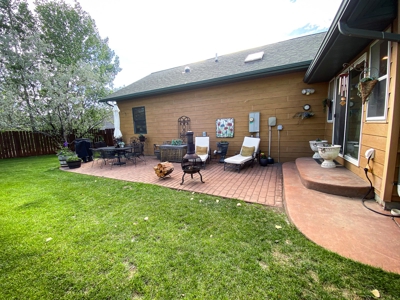 Large Family Home Overlooking Glasgow Mt - image 33