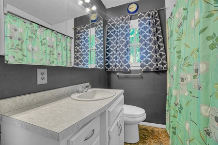 Country Home For Sale in Quanah, Texas - image 12
