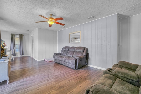 Country Home For Sale in Quanah, Texas - image 30